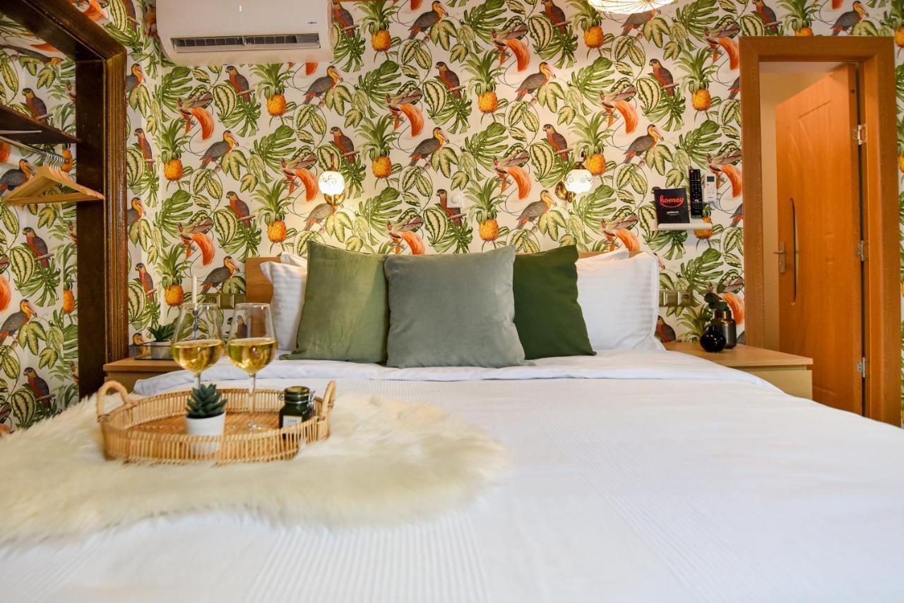Plants Attic Studio - Best Location - Old Town Bukarest Eksteriør billede