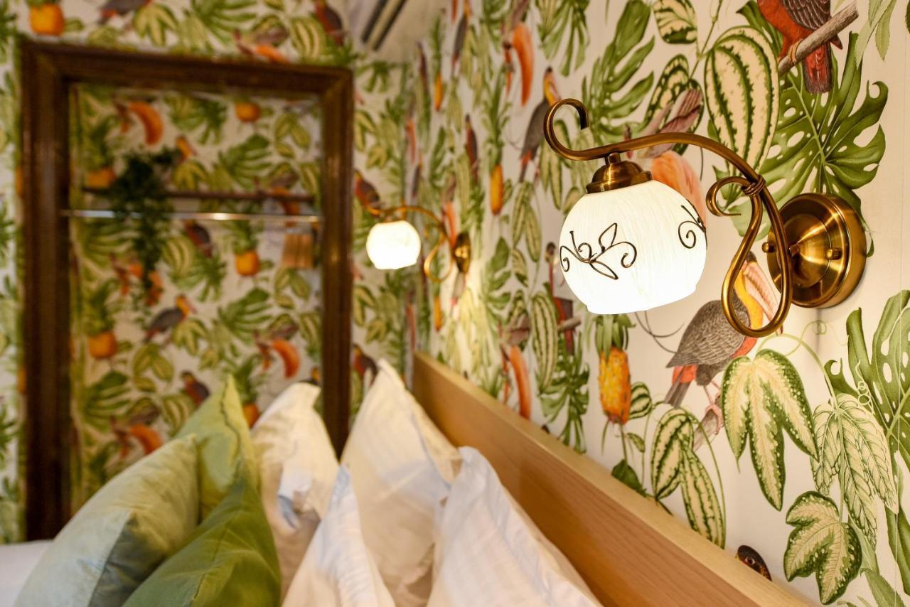 Plants Attic Studio - Best Location - Old Town Bukarest Eksteriør billede