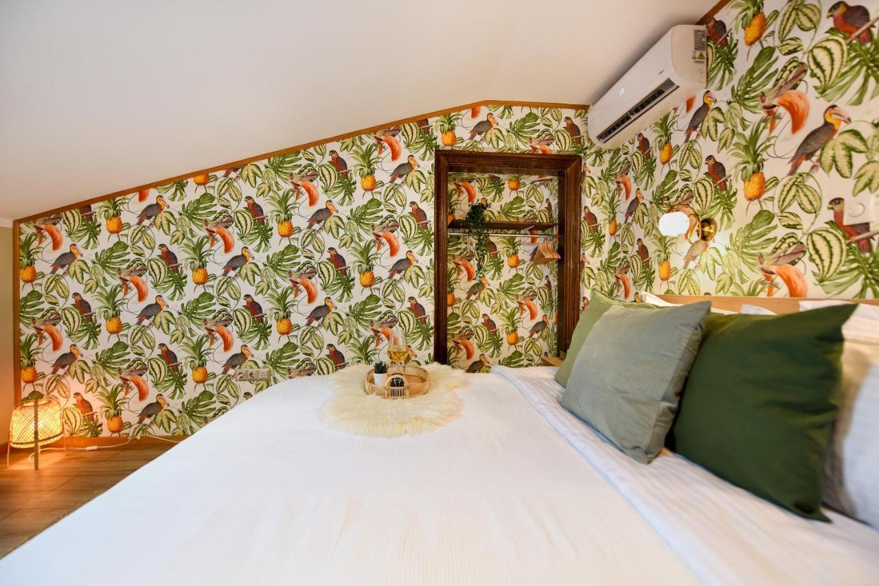 Plants Attic Studio - Best Location - Old Town Bukarest Eksteriør billede